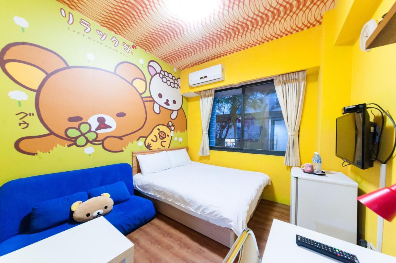 Fengjia Qing Su Homestay Taichung Exteriör bild